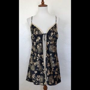 Victoria’s Secret Open Front Slip